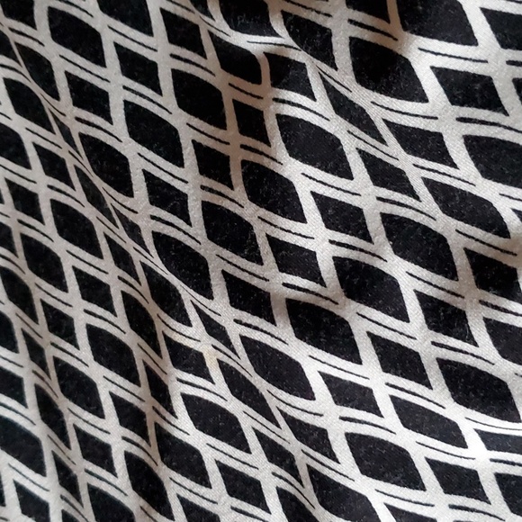 Ann Taylor - sleeveless dress with removable belt. Size: M. Black&White diamond. - Picture 6 of 6